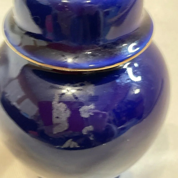 Japanese Porcelain Cobalt Blue Floral Design Lidded Ginger Spice Jar Vintage 4” - Picture 6 of 10